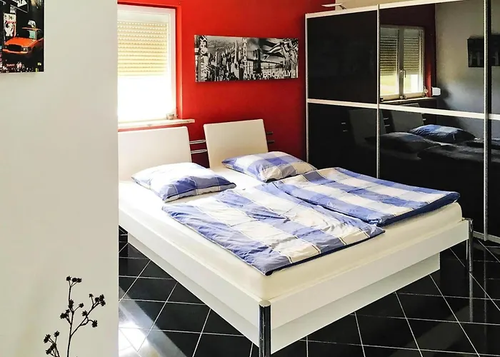 아파트 Am Kummerower See,